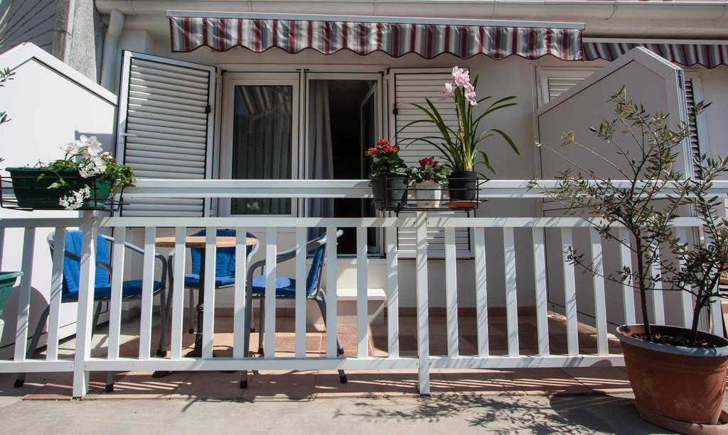 חוואר Rooms & Apartments Dolac מראה חיצוני תמונה